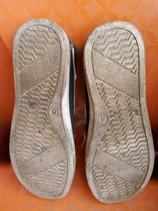 stylish Canvas shoes for men and women student siz