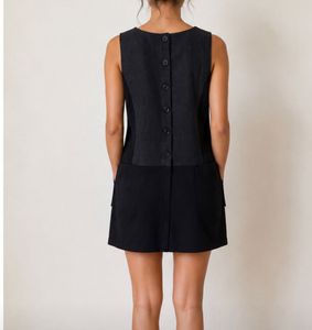 Sleek Black &amp; Grey Sheath Dress