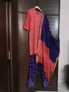 Bandhani Kurta Set with Dupatta