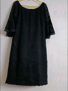 Elegant Black bodycon Dress with stylish sleeves