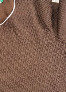 Chic Textured Brown Top