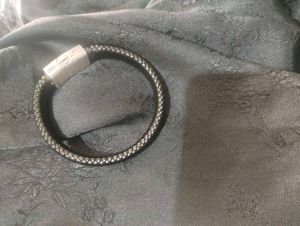 Oxidised finish leather woven bracelet