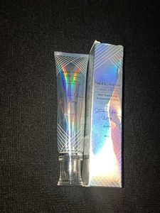 Face CANADA Strobe Cream - Silver