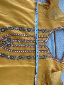 Elegant Yellow Embellished Kurta