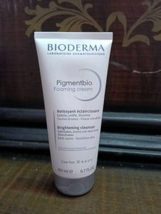 SEALED bioderma Pigmentbio Facewash