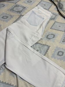 Graphic Tank Top With Jeans Combo