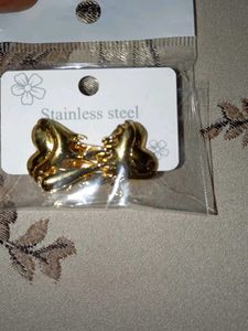Gold Flower Dangle Earrings