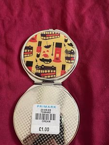 Compact  Mirror