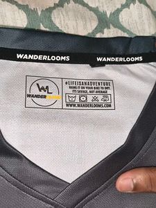 wanderlooms sports graphic tshirt