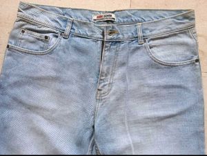 Light Wash Denim Jeans for Men