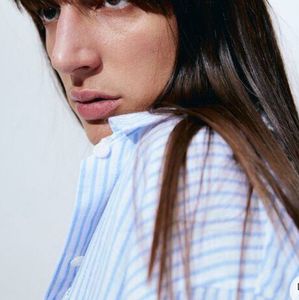 H&amp;M Striped Button-Down ShirtM L