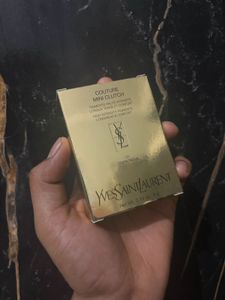 YSL Couture mini clutch (Shade 100 Stora Dolls)