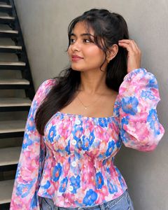 Floral Print Smocked Square Neck Top