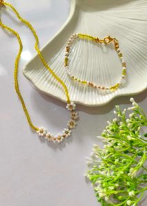 Beaded Necklace & Bracelet Set