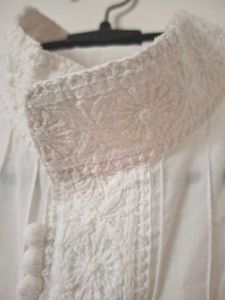 Elegant Men's White Striped Kurta