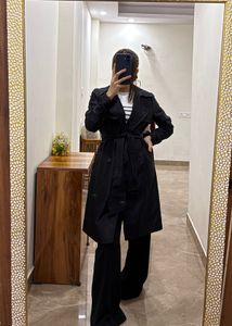 CLASSIC BLACK DOUBLE BREASTED TRENCH COAT