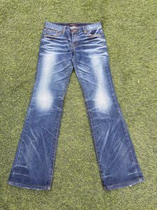 new jeans with tag