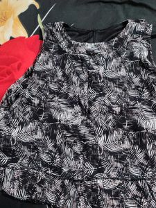 Sleeveless Black & White Print Dress