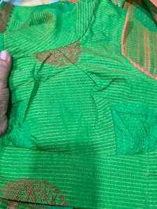 Dual color saree