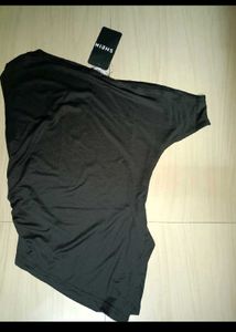 Black One-Shoulder Asymmetrical Top