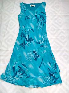 Flowy Blue Floral V-Neck Dress