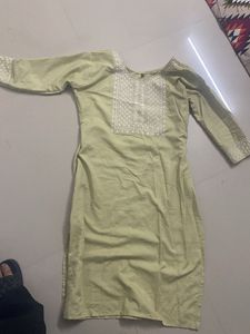 holy discounts  Elegant Embroidered Kurta