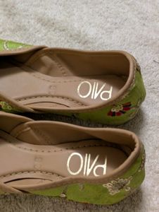 Green Juttis Size 36