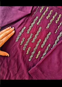 Maroon Kurta with Sequins Embellishment