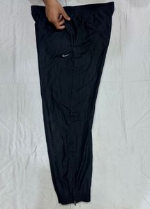 Nike Windbreaker Track Pants Black | Mesh Lined |