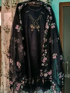 Elegant Black Floral Kurta Set