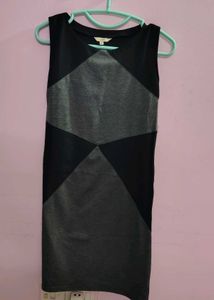 Sleek bodycon Dress