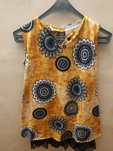 Floral Print Sleeveless Top