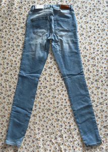 Light Wash Skinny Jeans