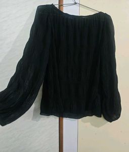New Black Textured Blouse 🖤