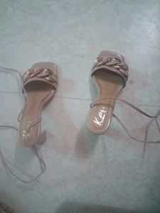 Stylish Strappy Chain Heels