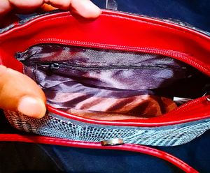 Ladies Slingbag