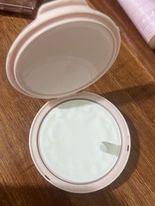 CLIO Kill Cover Mesh Glow Cushion