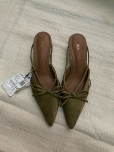 ZARA Kitten Slingback Heels