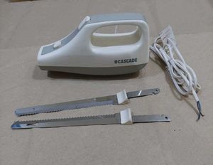 Price Drop - Cascade Electric Knife with 2 Blades