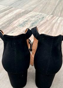 Chic Black Ankle Strap Heels