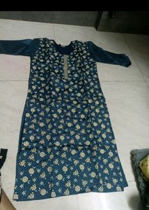 Stylish Blue Floral Kurta Set