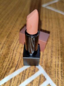 nykaa ultra matte lipstick (shade jane)