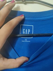 Gap  Men's Casual Tshirt. Like New. Good Condition
