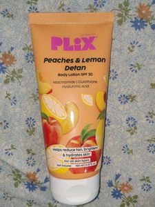 Plix Peaches &amp; Lemon Body Lotion SPF 30
