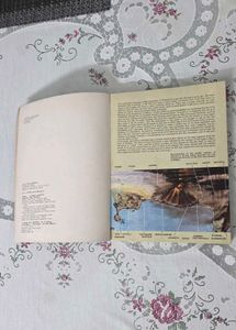 Pompeii: 2000 Years Ago (Vintage book of 1980)