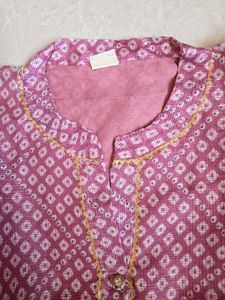 3 kurti combo😍😍with free gift