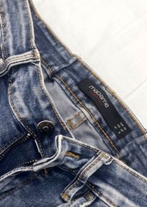 Distressed Skinny Jeans