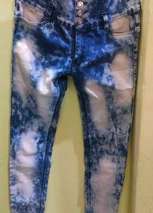 Stylish Blue Wash Jeans