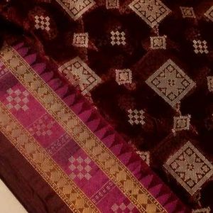 Maroon Printed Saree with Blouse Piece