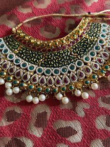 Exquisite Kundan &amp; Pearl Necklace Set
